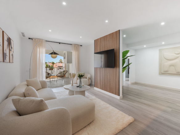 Walking distance to Puerto Banús modern 3-bedroom apartment with La Concha views