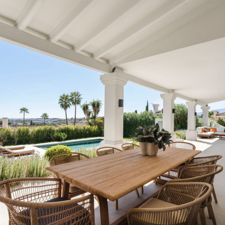 Welcome to Villa Rosalia — Refined Luxury with Stunning Seaviews in Nueva Andalucía, Marbella