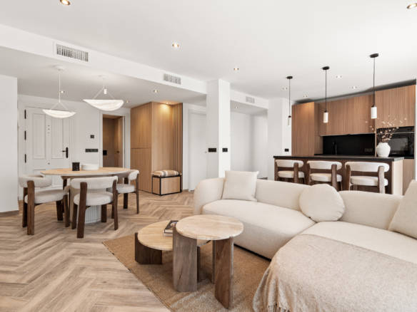 fully renovated penthouse in Los Arcos de La Quinta