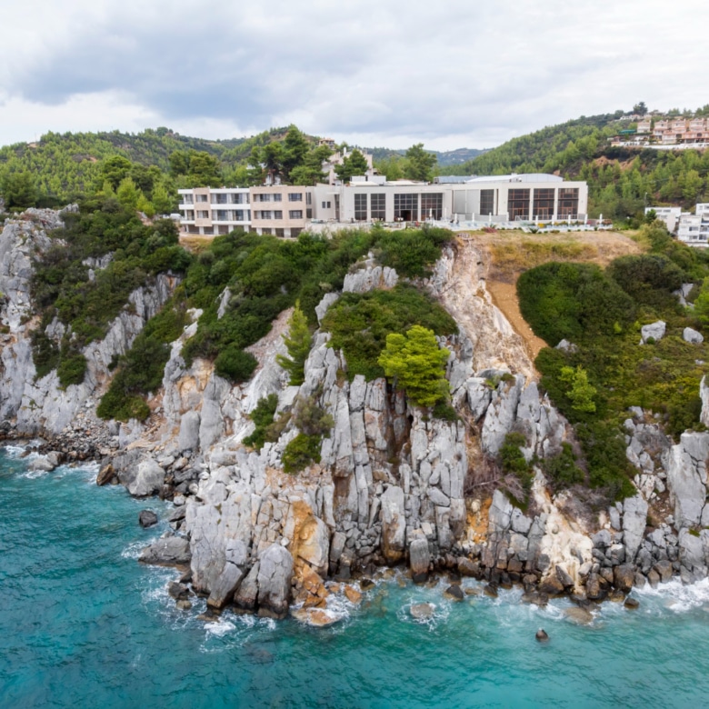 Planificación fiscal e inmobiliaria: Cómo estructurar la compra de propiedades de lujo antes del cierre de año en la Costa del Sol 📈💼