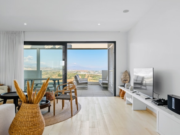 2-Bed Apartment with breathtaking views – Finca Cortesin, Costa del Sol