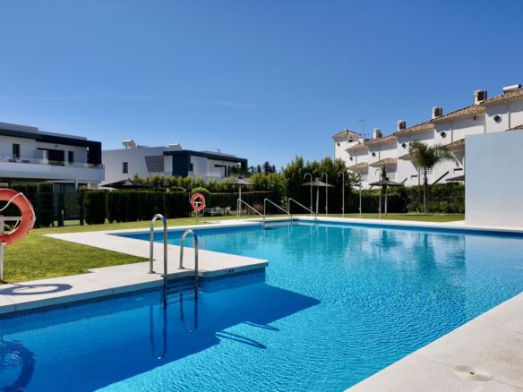 4-Bedroom Semi-Detached House with Private Garden in La Resina, New Golden Mile, Estepona