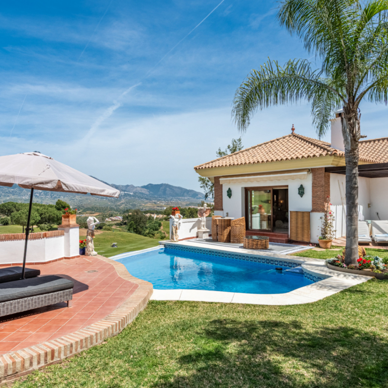 4-Schlafzimmer Villa in erster Reihe am Golfplatz im La Cala Golf Resort
