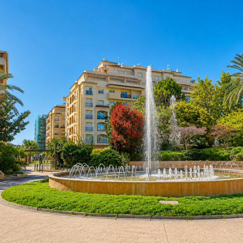 Apartment for sale in Estepona with park views