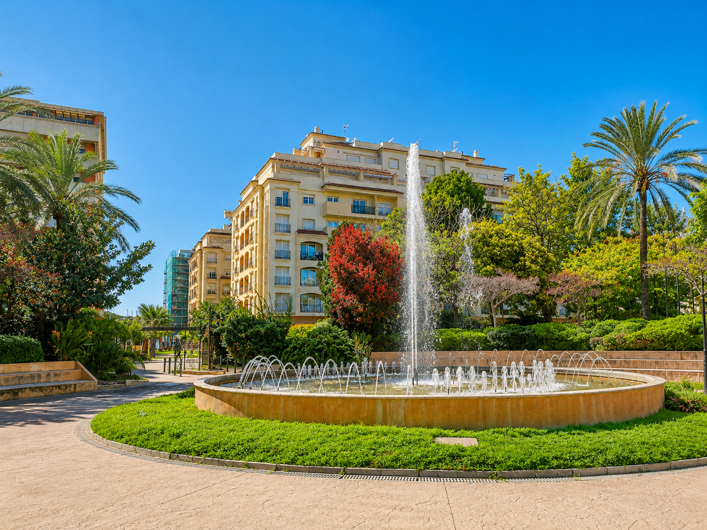 Apartment for sale in Estepona with park views