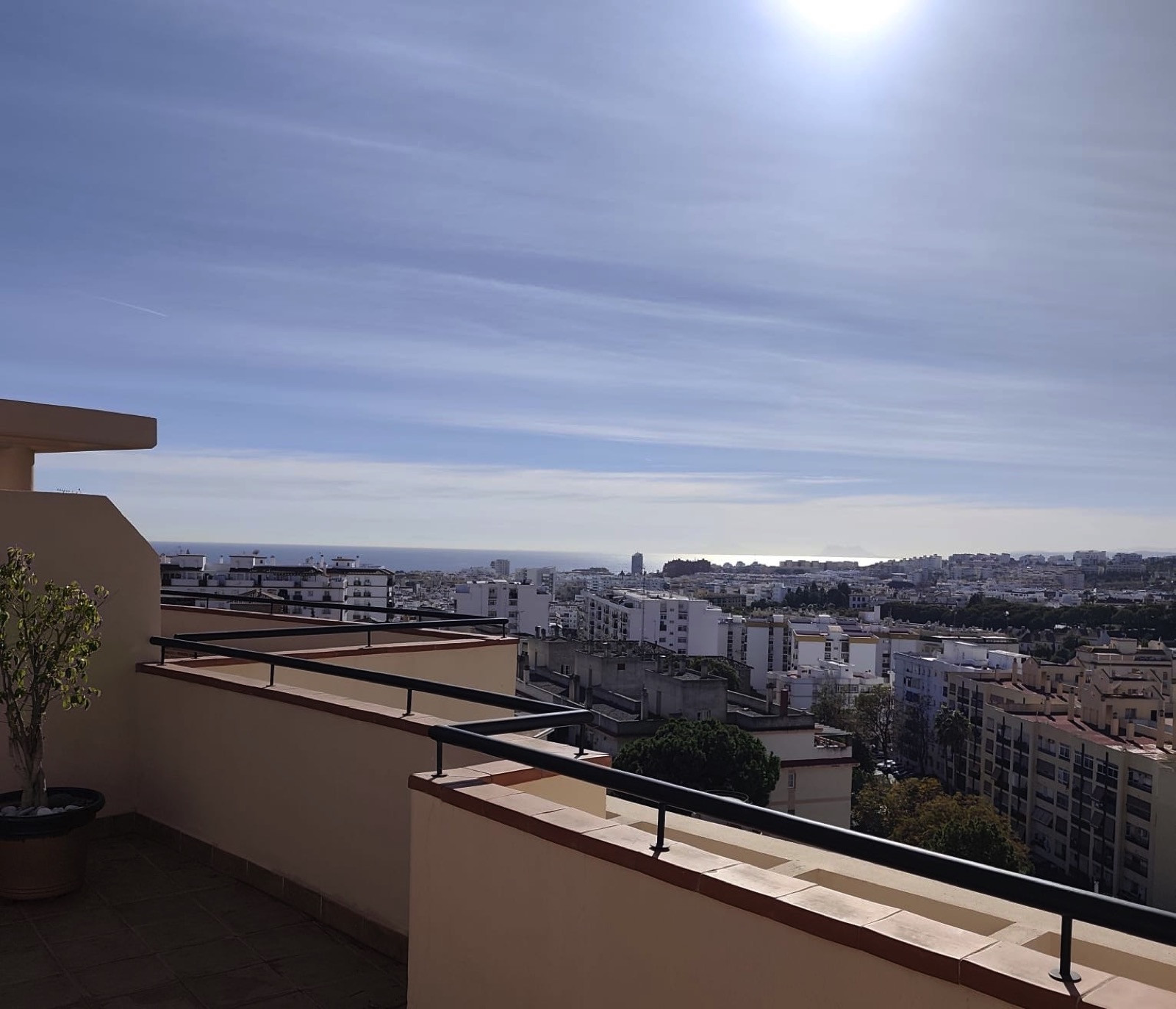 Beautiful 2 Bedroom Penthouse with Stunning Sea and City Views