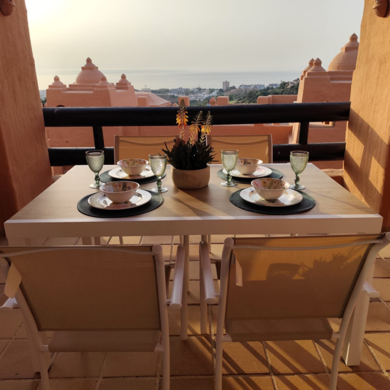 Brand-New Furnished Apartment in Exclusive Urb. Coto Real Duquesa