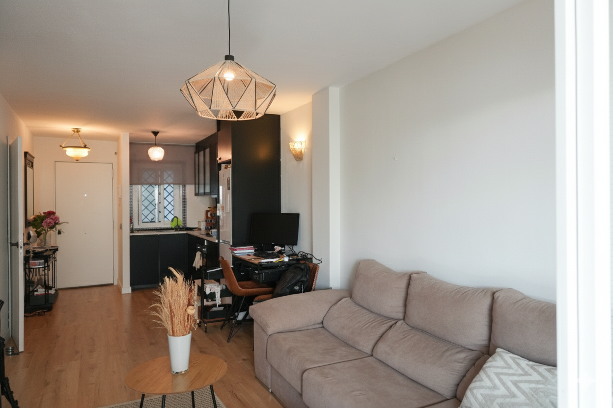 South facing, two bedroom apartment with touristic rental license in the beachside community of Artola Baja, Marbella