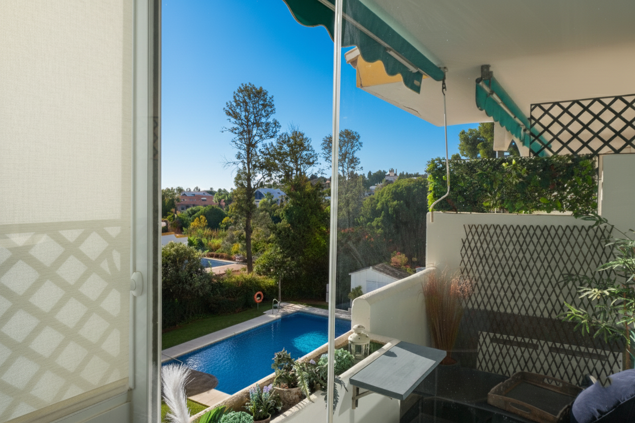 South facing, two bedroom apartment with touristic rental license in the beachside community of Artola Baja, Marbella