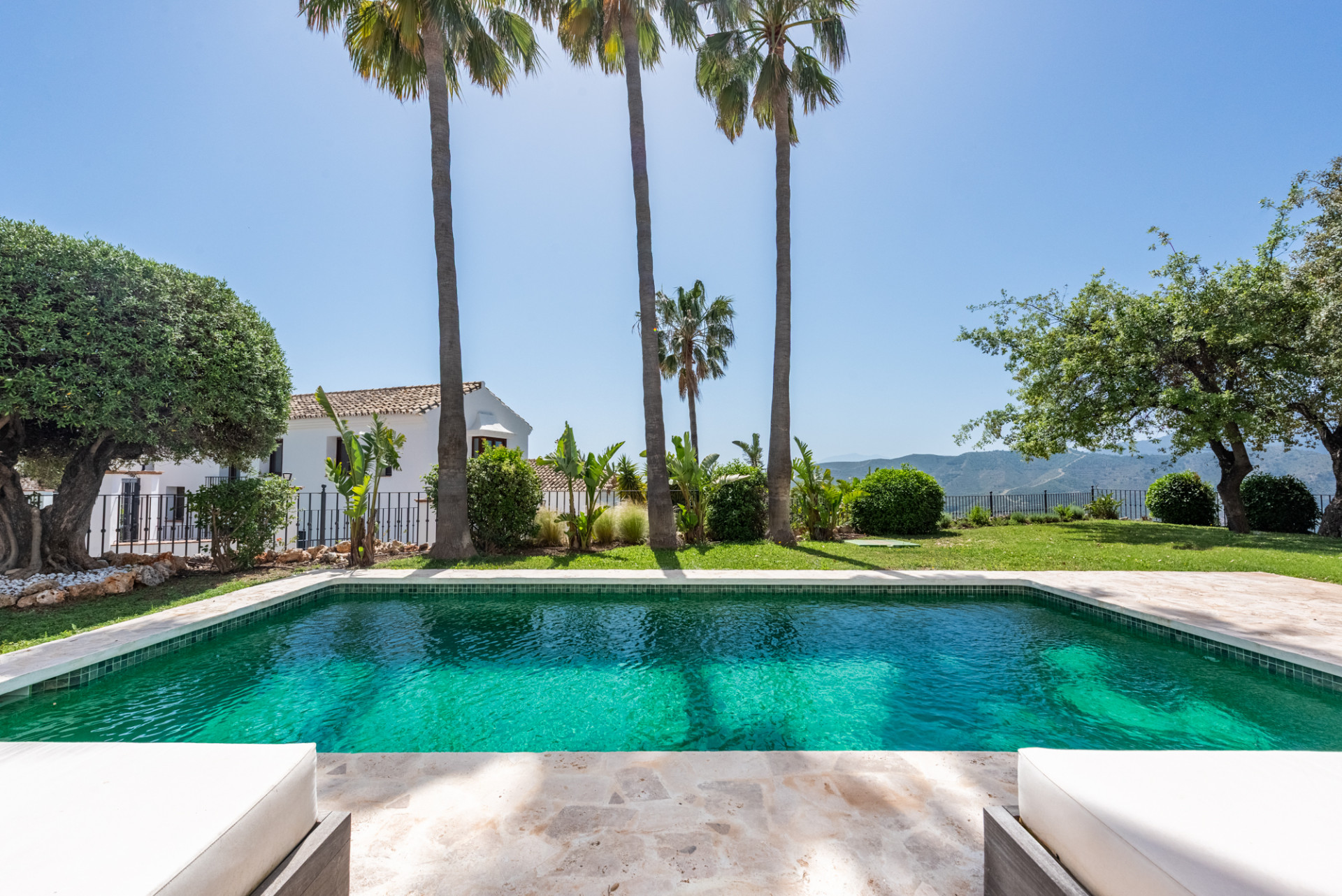 Charmante Villa mit Panoramablick im Sierra Blanca Country Club, Istán