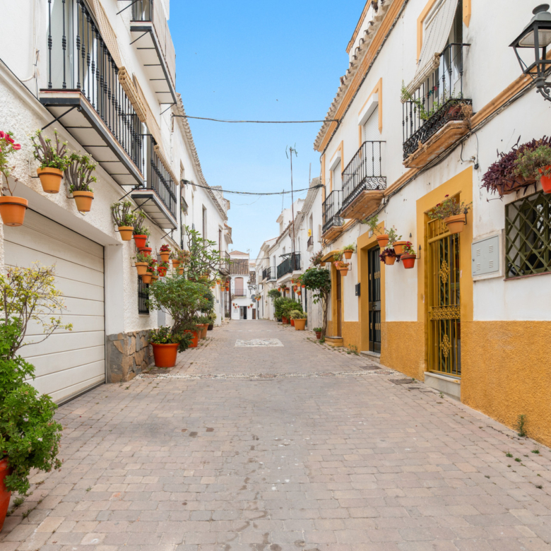 Charming Fully Renovated One Bedroom Townhouse in the Heart of Estepona's Historic Centre