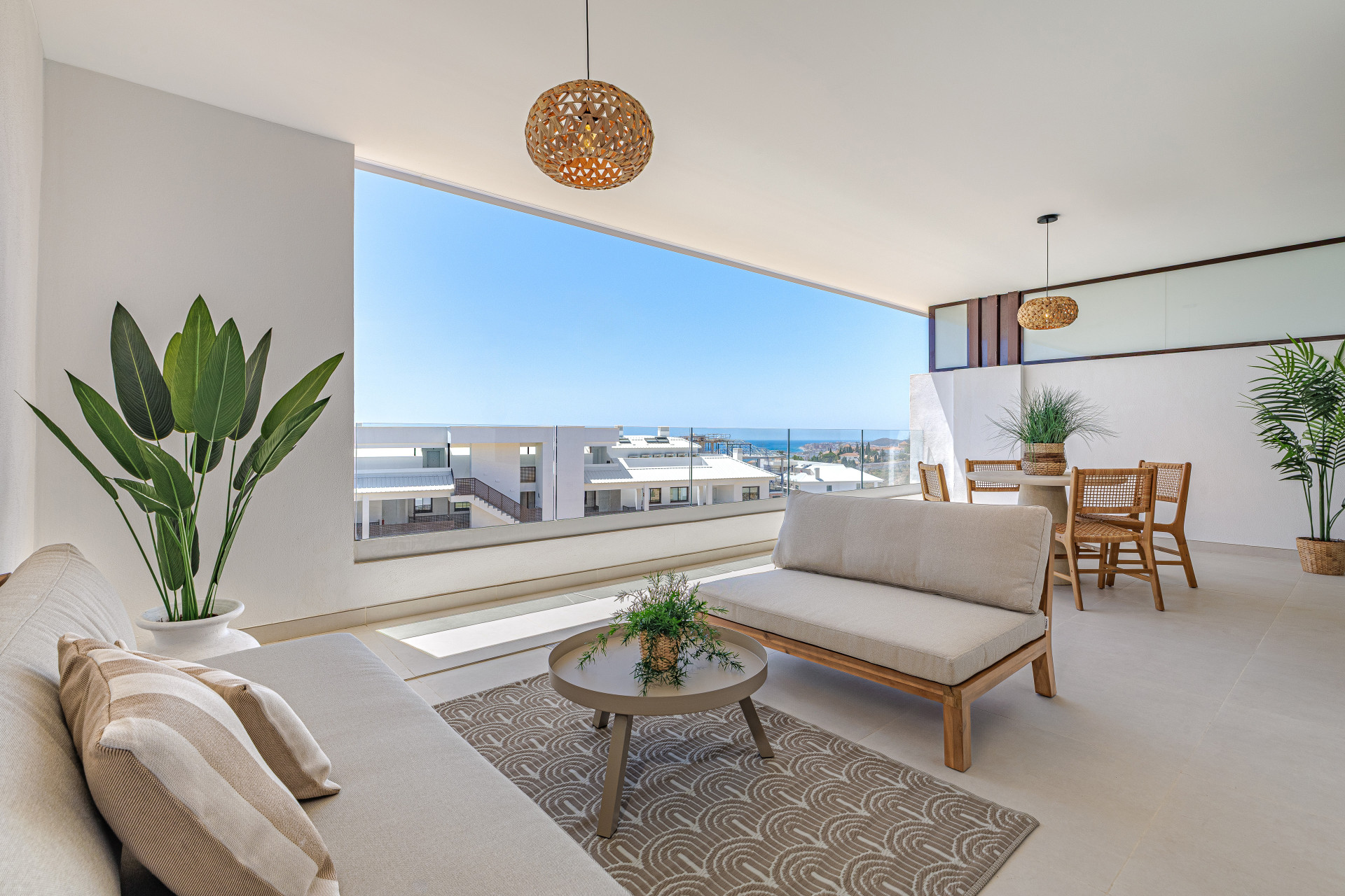 Contemporary Apartment with Exceptional Outdoor Space in Lomas del Higueron