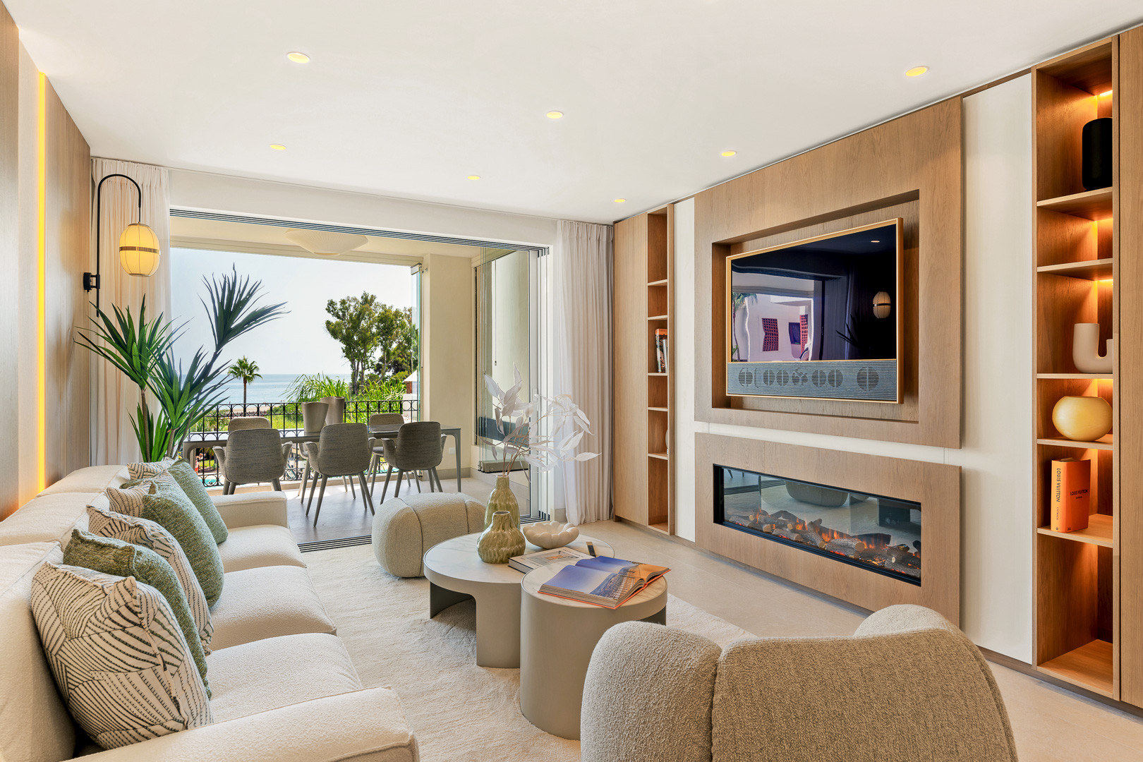 Drei Schlafzimmer Wohnung mit Meerblick in Bahia del Velerin Estepona