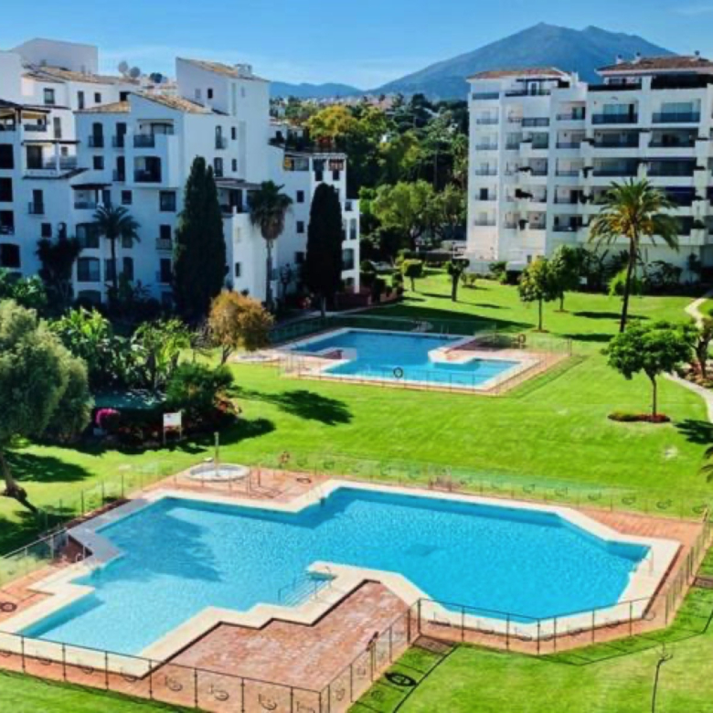 Exclusive Apartment in Jardines del Puerto