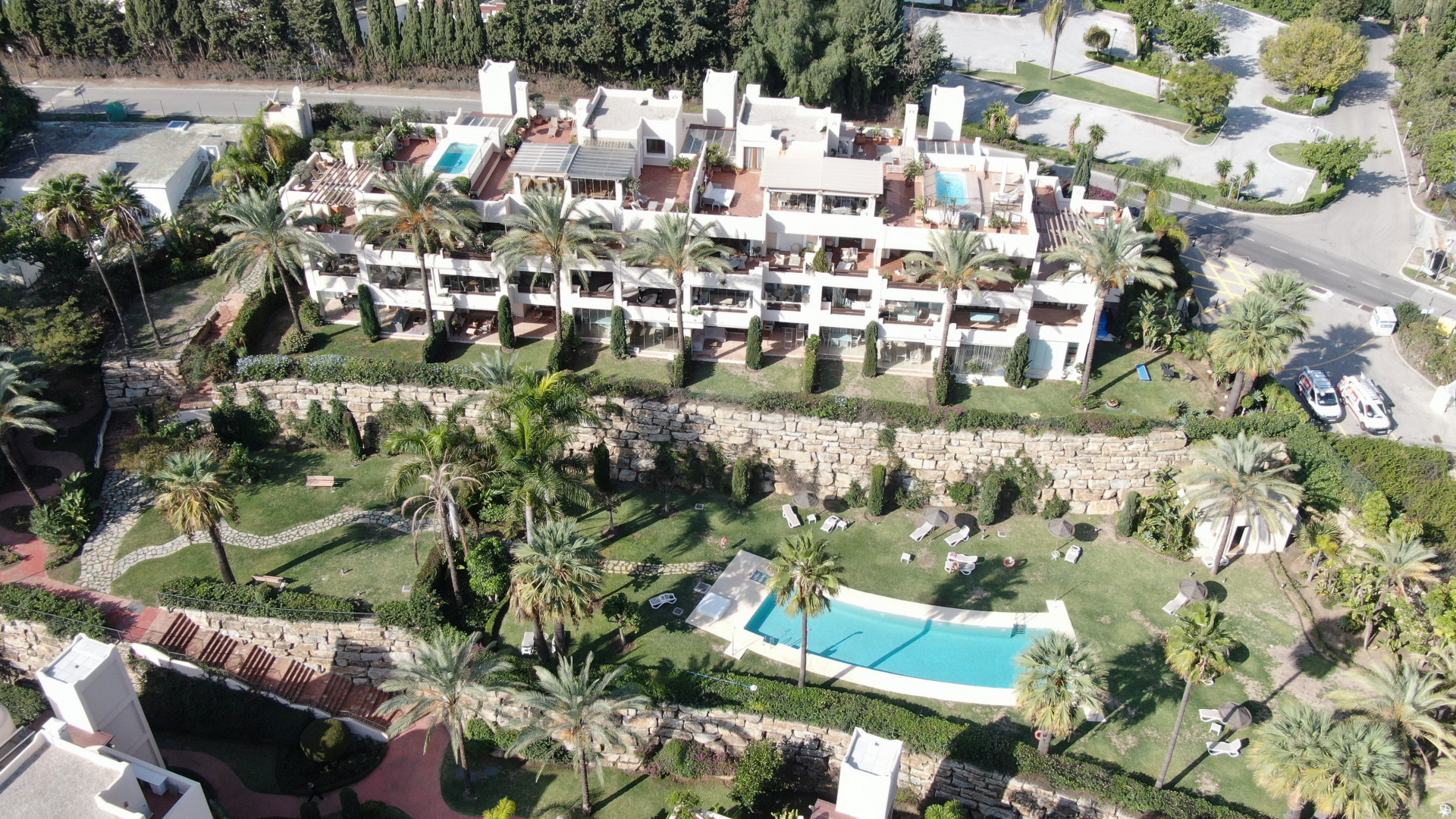 Exclusive Apartment with Panoramic Sea, La Concha Mountain, and New Golden Mile Views