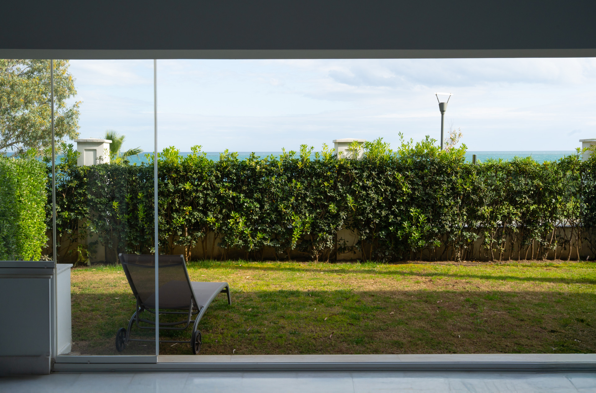 Exclusive-Ground-Floor-Apartment-in-Doncella-Beach-Estepona-2 Exclusive Ground-Floor Apartment in Doncella Beach, Estepona
