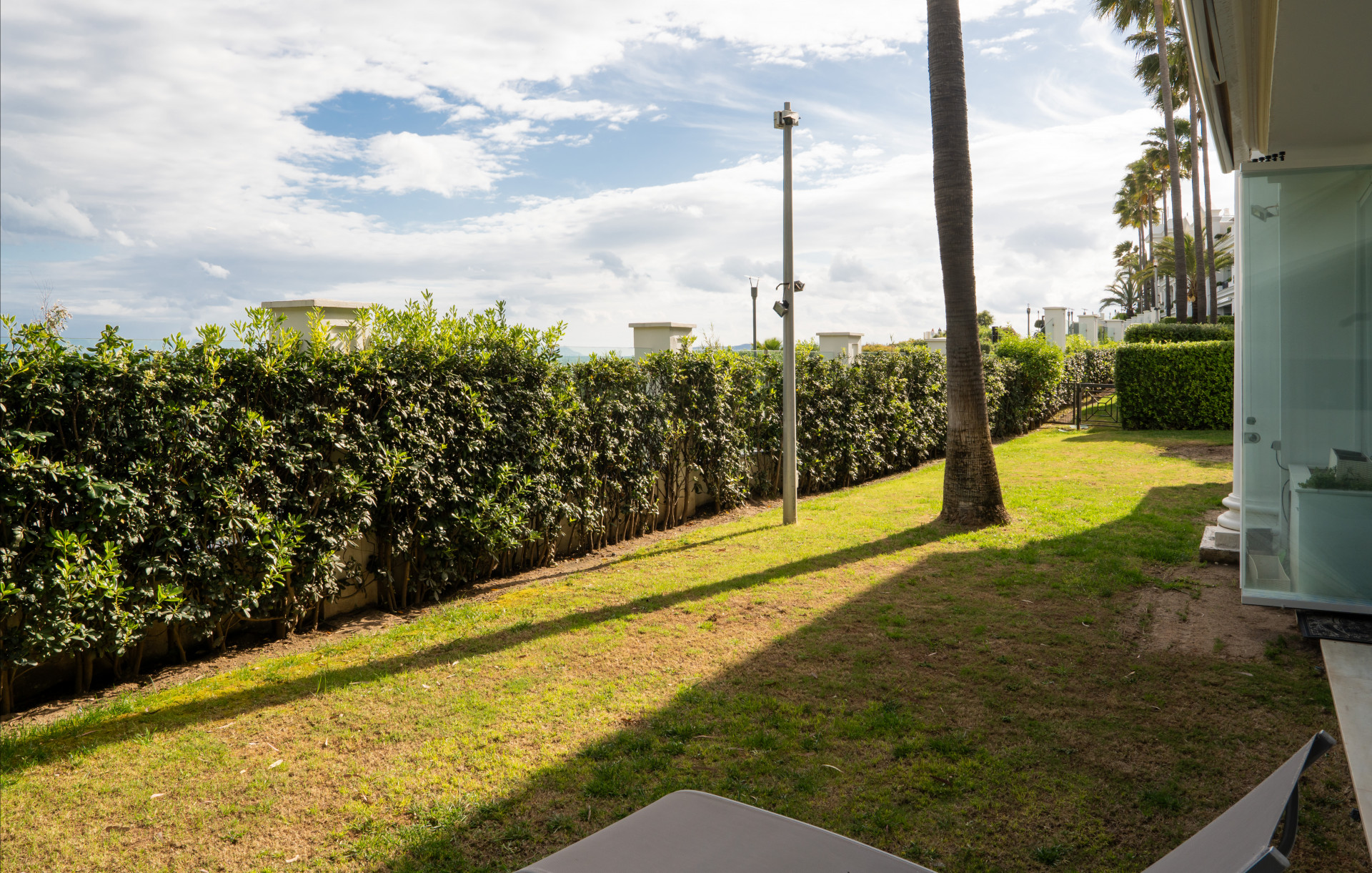 Exclusive-Ground-Floor-Apartment-in-Doncella-Beach-Estepona-3 Exclusive Ground-Floor Apartment in Doncella Beach, Estepona
