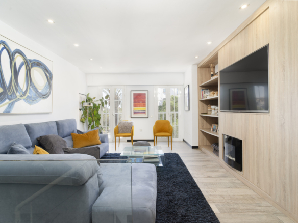 Exklusives Stadthaus in bester Lage von Nueva Andalucía