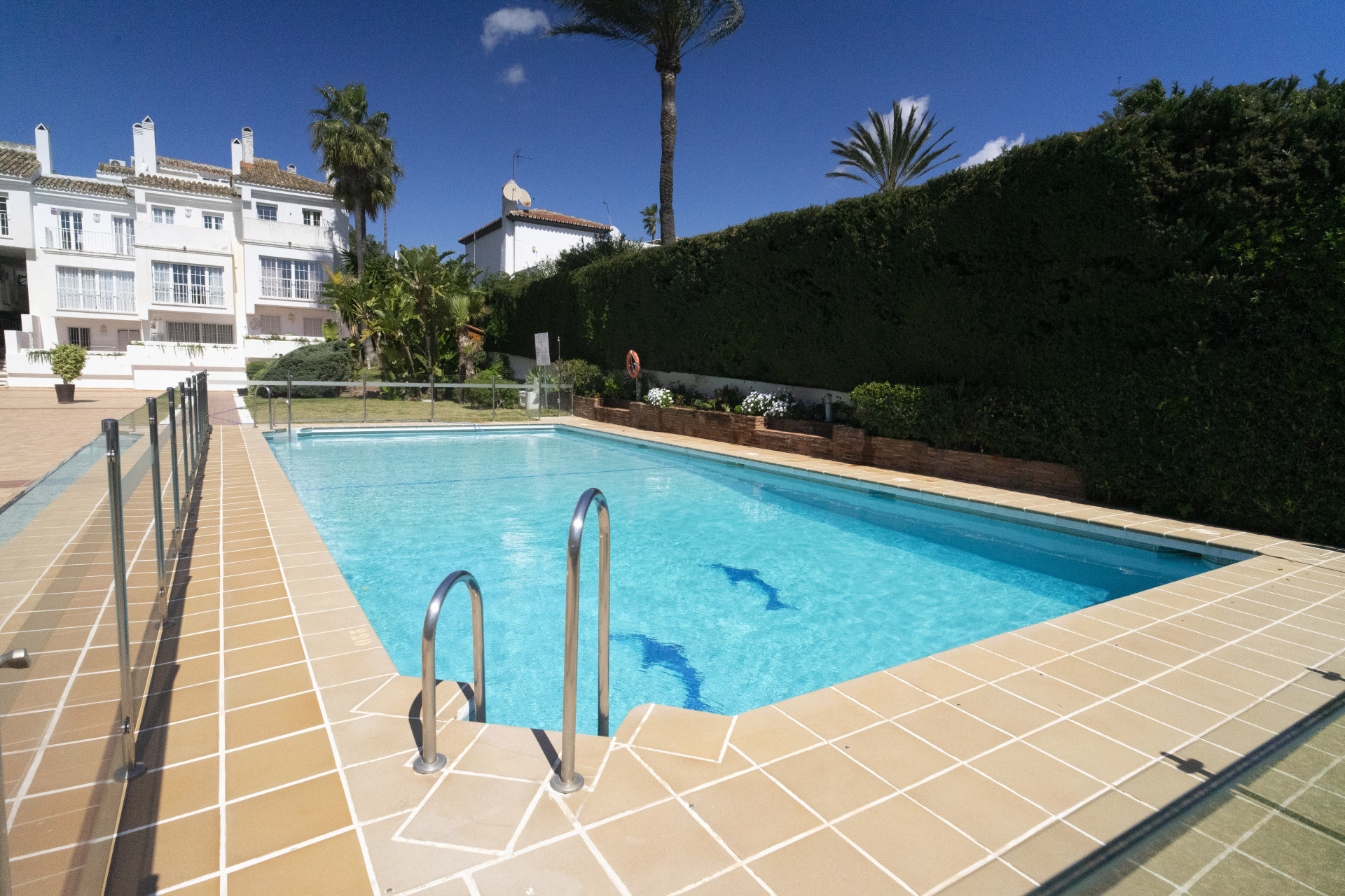 Exklusives-Stadthaus-in-bester-Lage-von-Nueva-Andalucia-7 Exclusive townhouse in Puerto Banus/Nueva Andalucía location