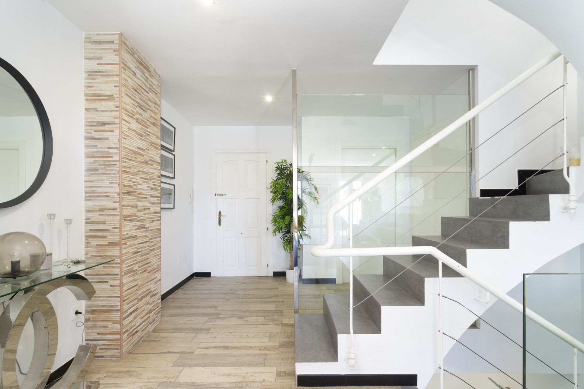 Exklusives-Stadthaus-in-bester-Lage-von-Nueva-Andalucia-9 Exclusive townhouse in Puerto Banus/Nueva Andalucía location