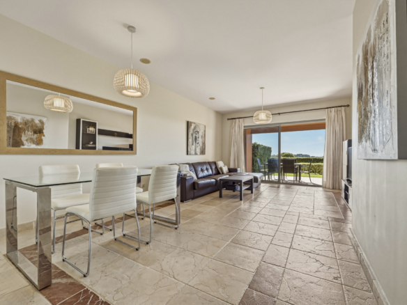 Ground Floor Apartment in Benatalaya – Private Garden, 24H Security & Prime Location