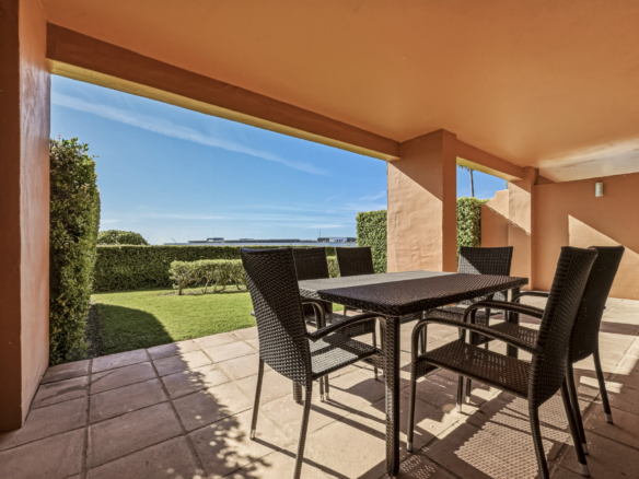 Ground Floor Apartment in Benatalaya – Private Garden, 24H Security & Prime Location