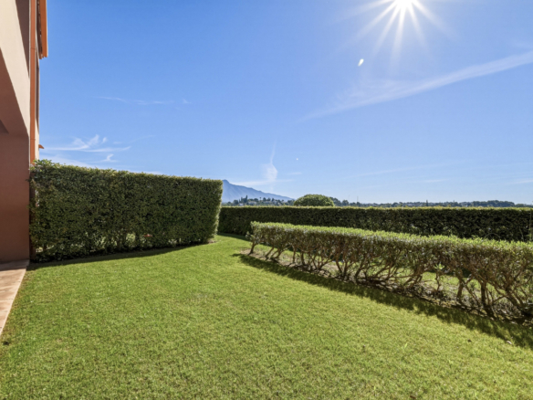 Ground Floor Apartment in Benatalaya – Private Garden, 24H Security & Prime Location