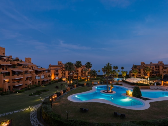 Los Granados del Mar on the New Golden Mile
