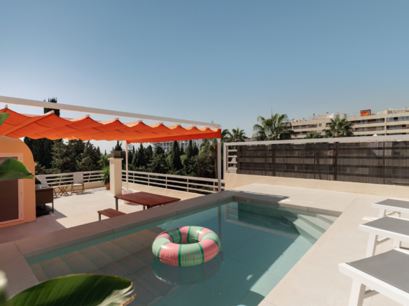 Marbella Penthouse - Private Rooftop Pool & La Concha Views