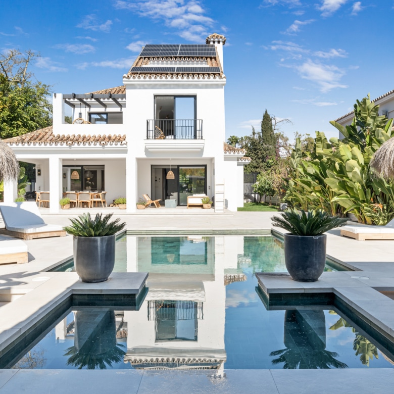 Modern Luxury Villa in Parcelas Del Golf
