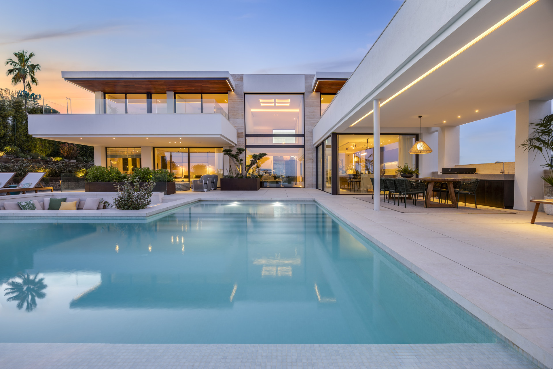 Neu gebaute, großzügige moderne Villa in Majestic, Casares