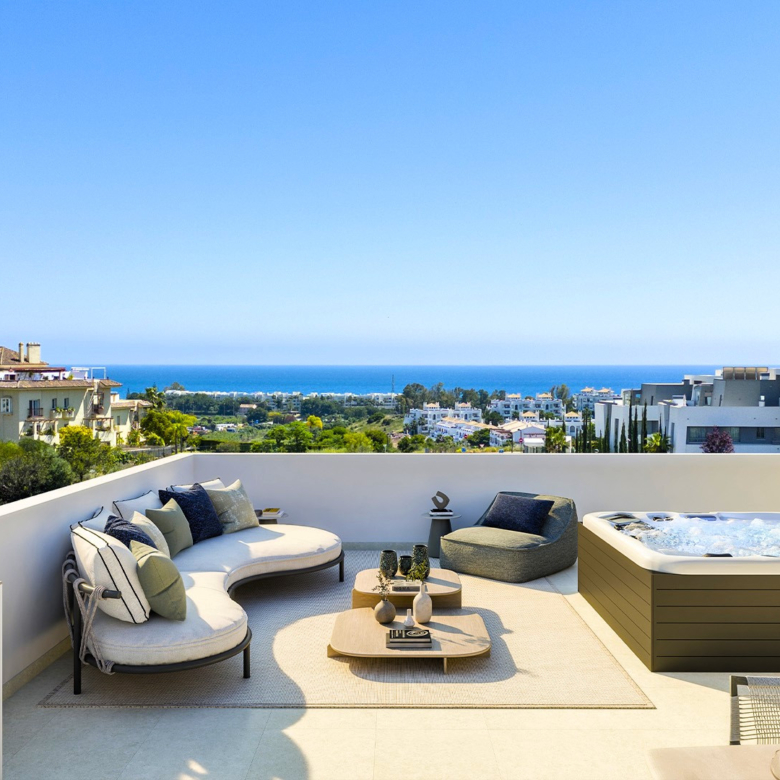 New project in the New Golden Mile with spectacular sea views