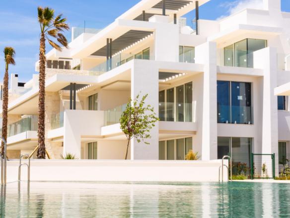 Penthouse Between the Sea and the Sky