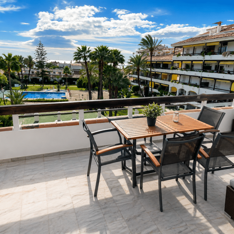 Penthouse duplex for sale in La Carolina Golden Mile Marbella