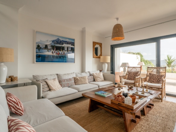 SEMI DETACHED TOTALLY RENOVATED IN 2020 WITH PANORÁMICA VIEWS