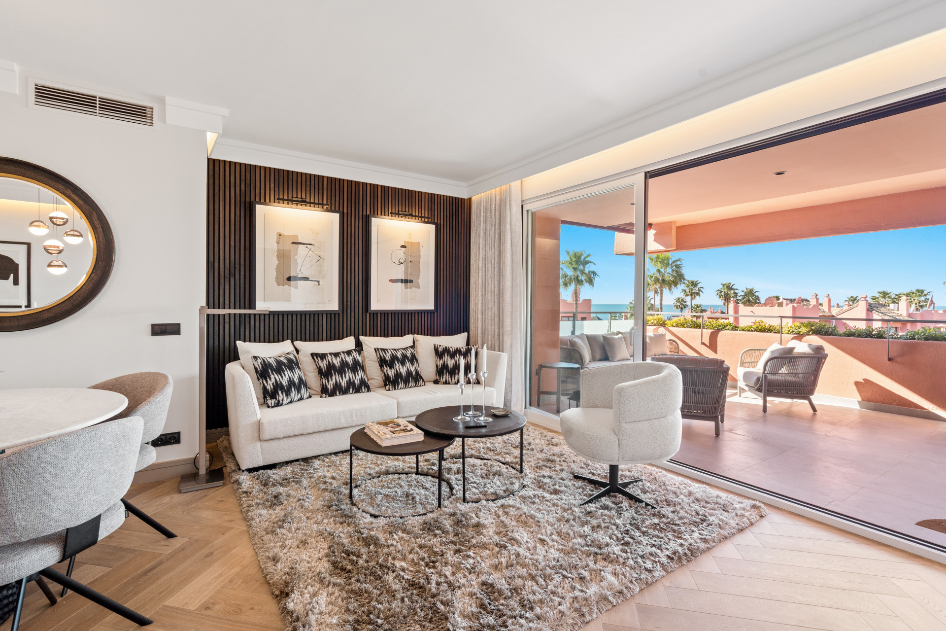 Vista Mar Ático de lujo – Nuevamente renovado en el lado de la playa Nuevo Milla de Oro