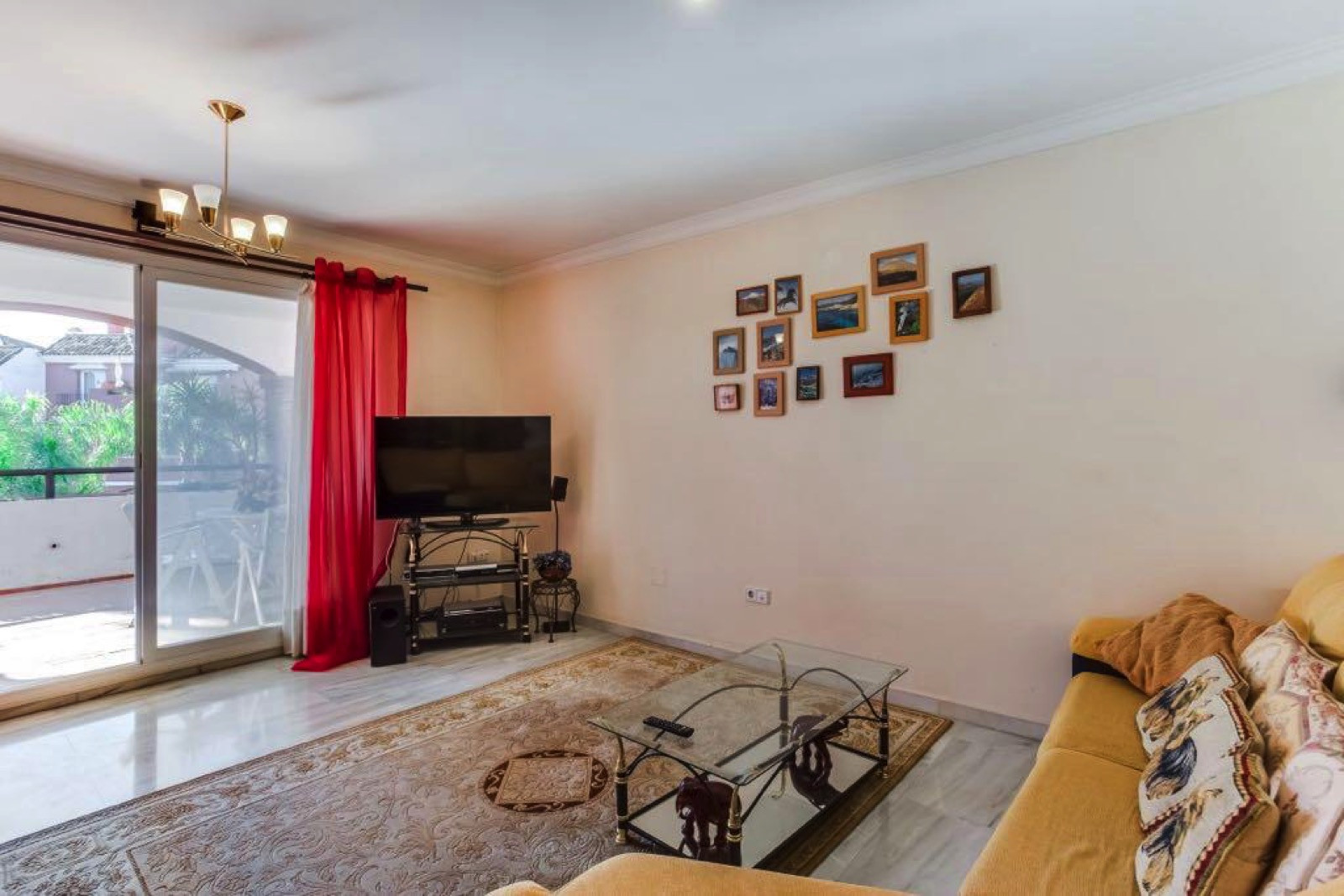 Spacious-Duplex-Apartment-with-Large-Terraces-amp-Solarium-–-Golden-Mile-3 Spacious Duplex Apartment with Large Terraces & Solarium – Golden Mile