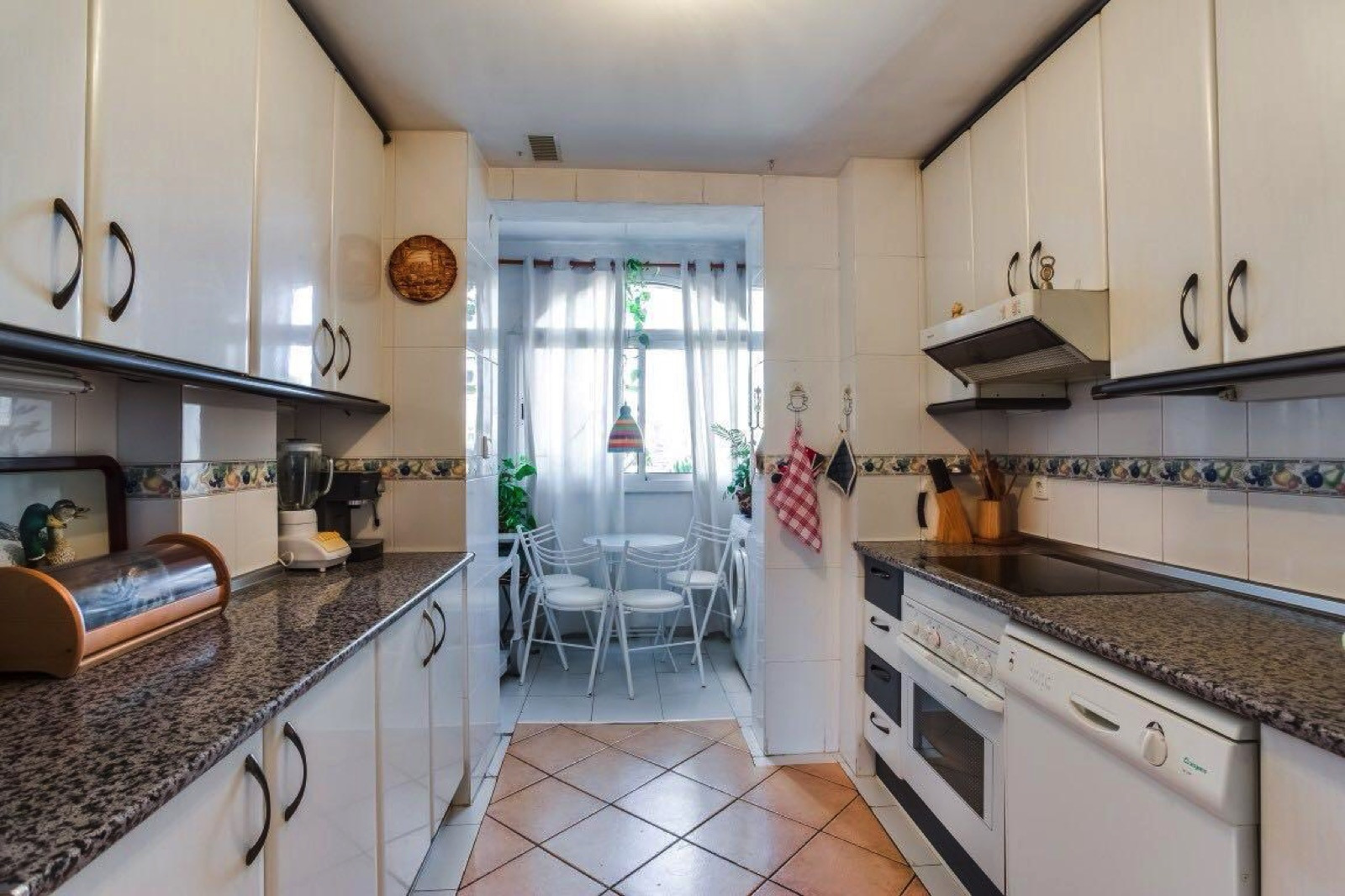 Spacious-Duplex-Apartment-with-Large-Terraces-amp-Solarium-–-Golden-Mile-4 Spacious Duplex Apartment with Large Terraces & Solarium – Golden Mile