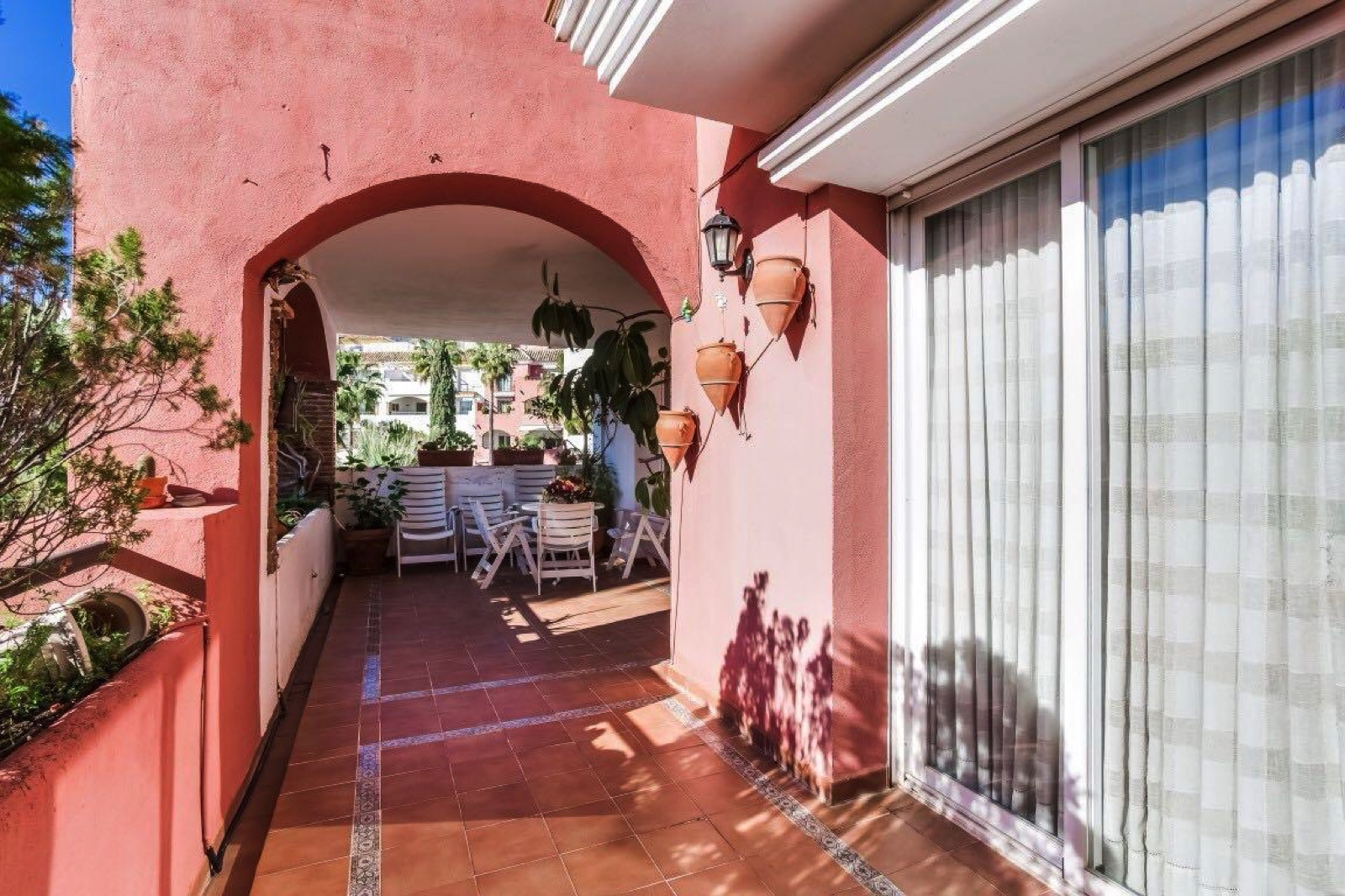 Spacious-Duplex-Apartment-with-Large-Terraces-amp-Solarium-–-Golden-Mile-8 Spacious Duplex Apartment with Large Terraces & Solarium – Golden Mile