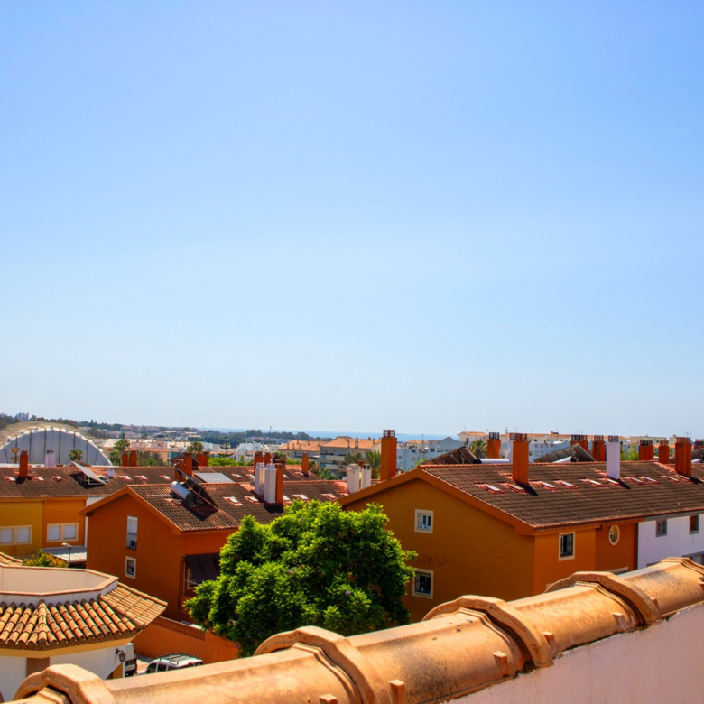 Stunning Penthouse with Sea Views in Prime San Pedro de Alcántara Location