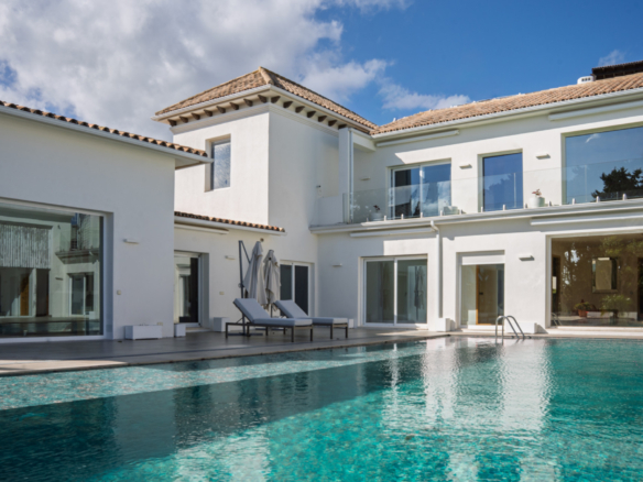 Ultra-Prime South-Facing Villa with Sea & Mountain Views
