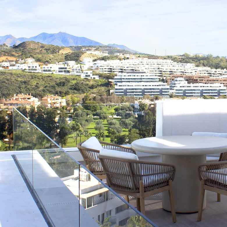 Unrivalled views in a vibrant setting