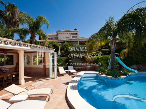 Villa_Finca for sale panoramic view Altos los Monteros Marbella
