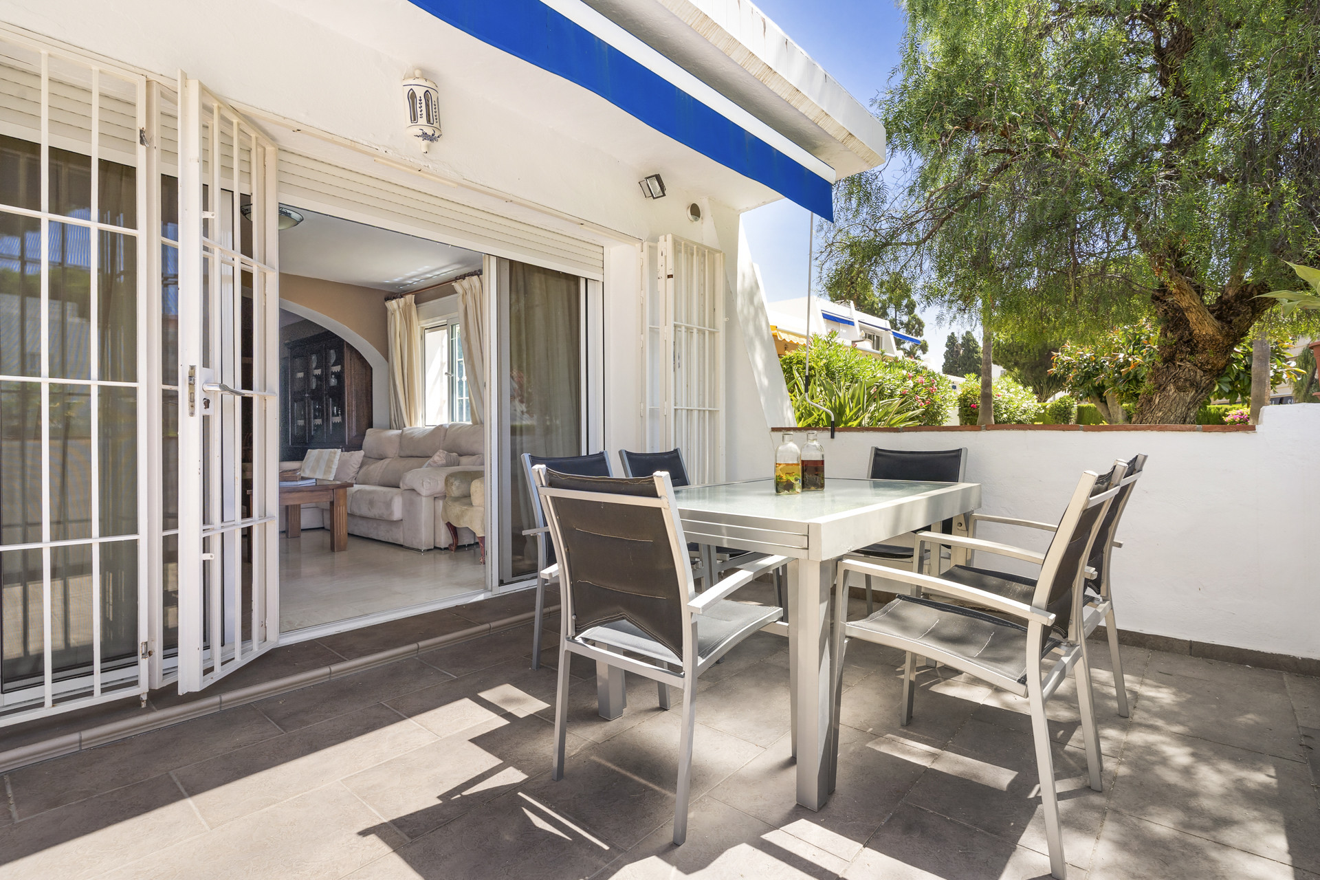 WALKING DISTANCE PUERTO BANUS