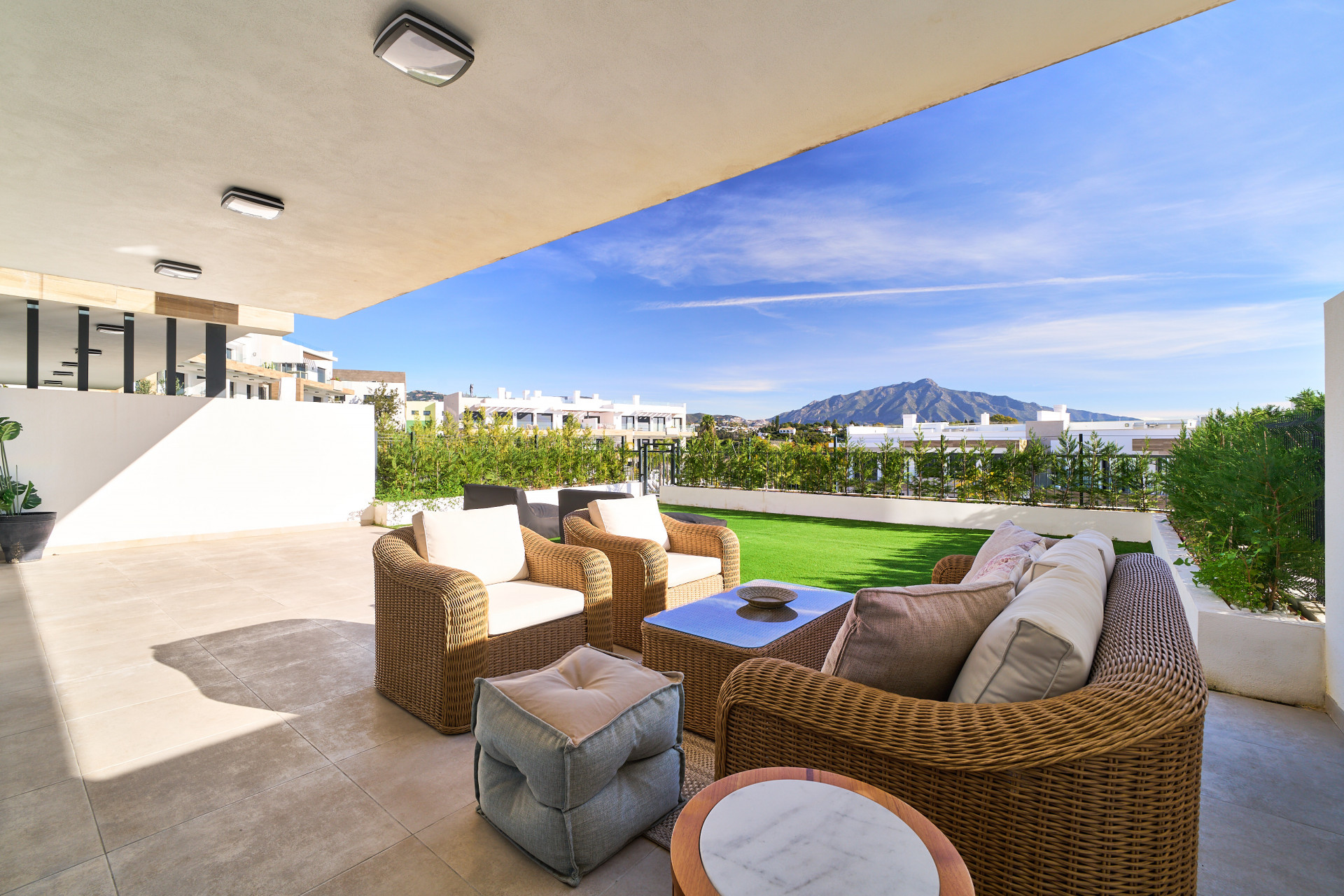 2 Bedroom Key Ready Fully Furnished apartment in a new project in a privileged location right next to Marbella 9