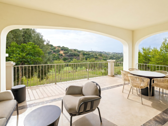 3 Bedroom Townhouses in Estepona – Ready to move in