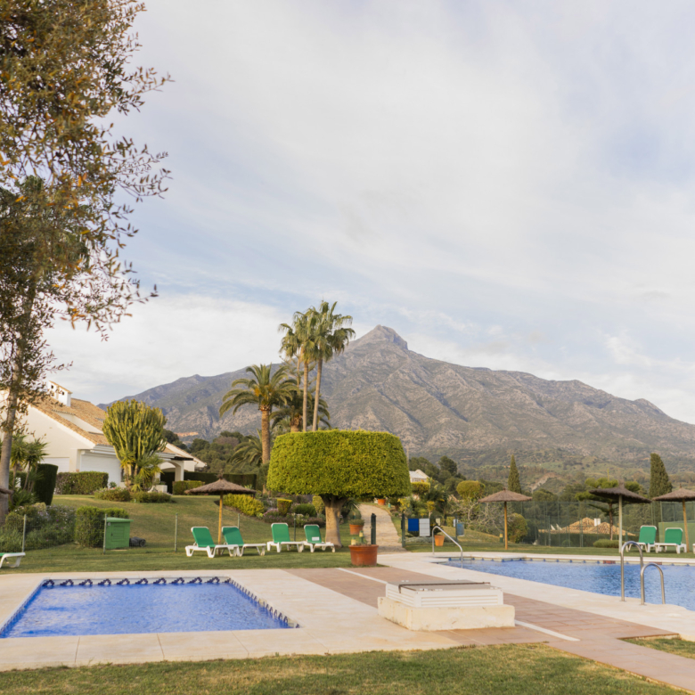 A stunning, renovated townhouse in Nueva Andalucía, Aloha.
