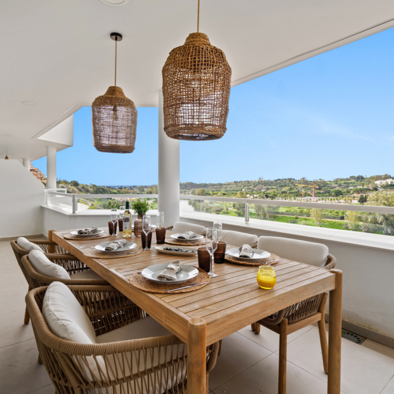 Brand New 3-Bedroom Apartment with Sea & Mountain Views – New Golden Mile