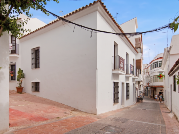 Brand New Contemporary 3-Bed Andalusian Townhouse For Sale in Estepona Old Town
