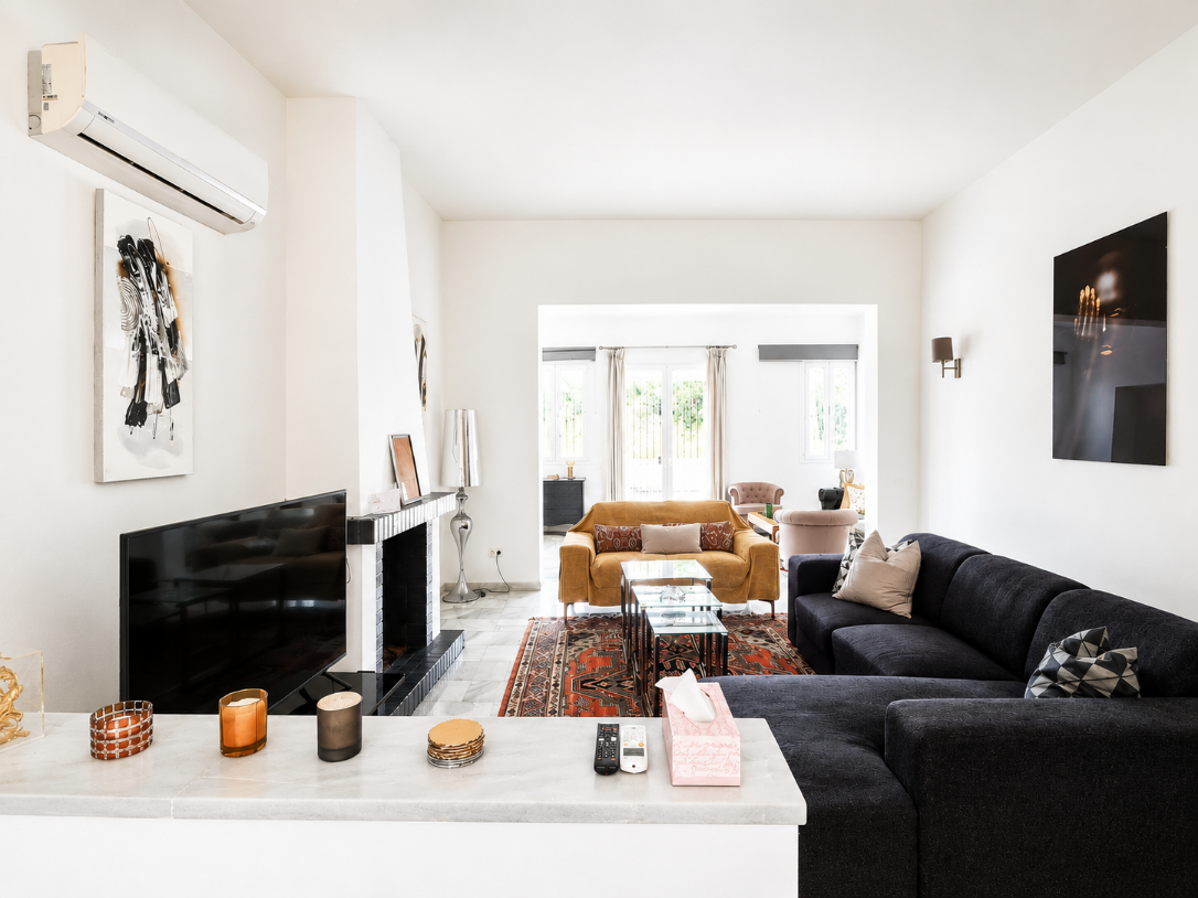 Beautiful Detached Villa in Lower Calahonda – Walking Distance to the Beach